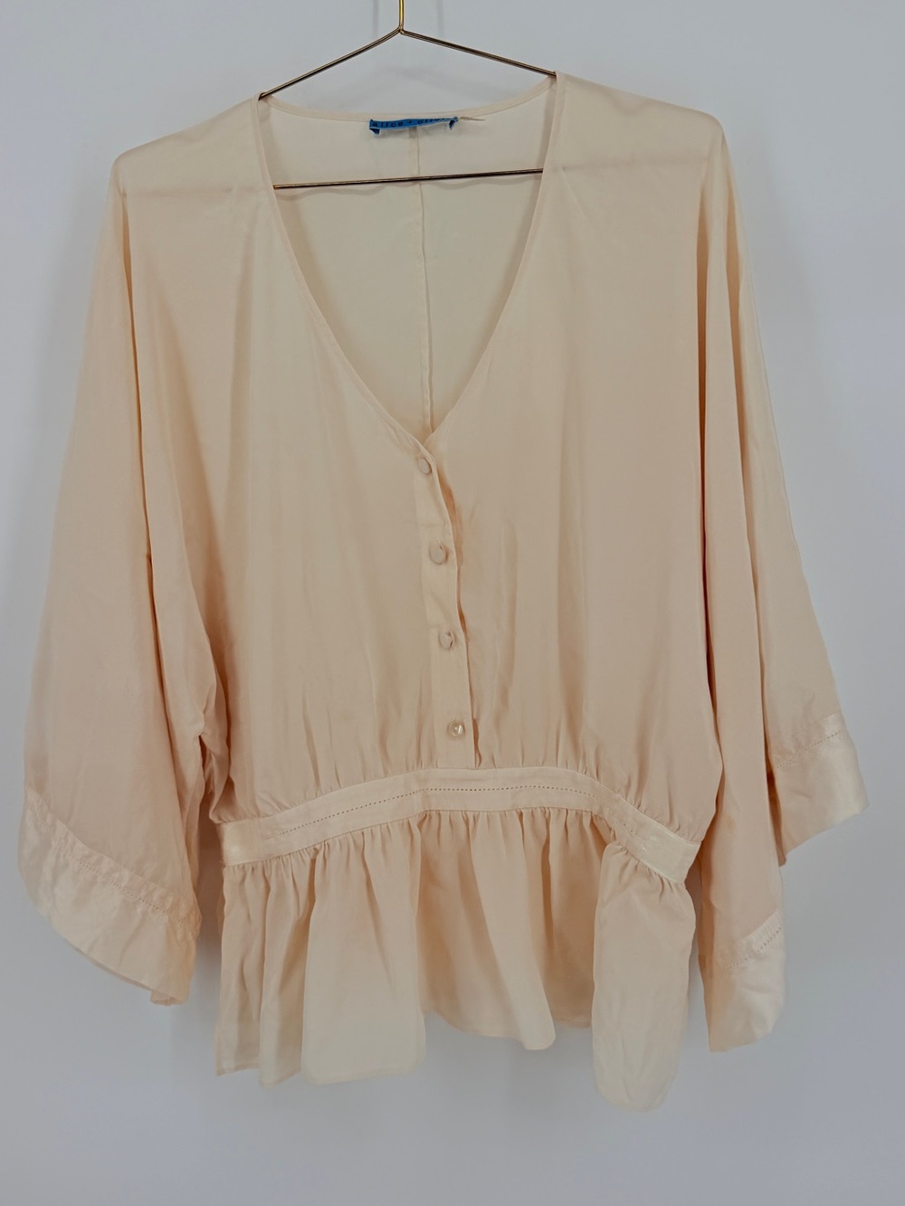 Alice + Olivia 100% Silk Cream Peplum Blouse XS Button Front Flowy Top